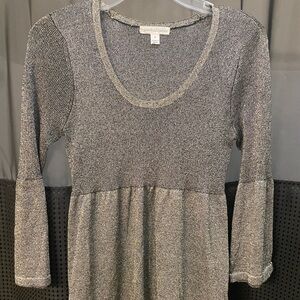 Gold Sparkling Knit Long Sleeve Blouse.